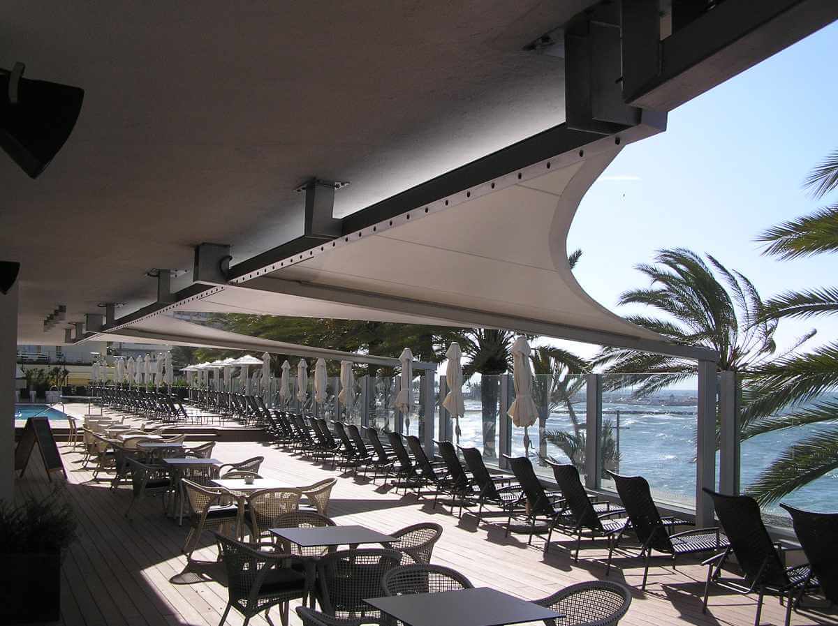 Reforma de terraza comercial en Málaga